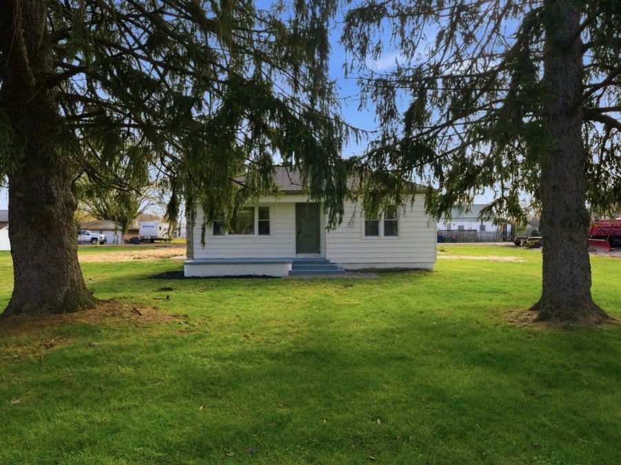 530 E Main Street , Hebron, OH 43025 Photo 1