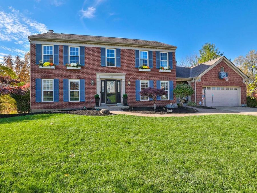 7927 Surreywood Drive, Miami Twp, OH 45052 Photo 1