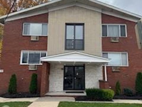 117 W 3 Avenue, Roselle, NJ 07203