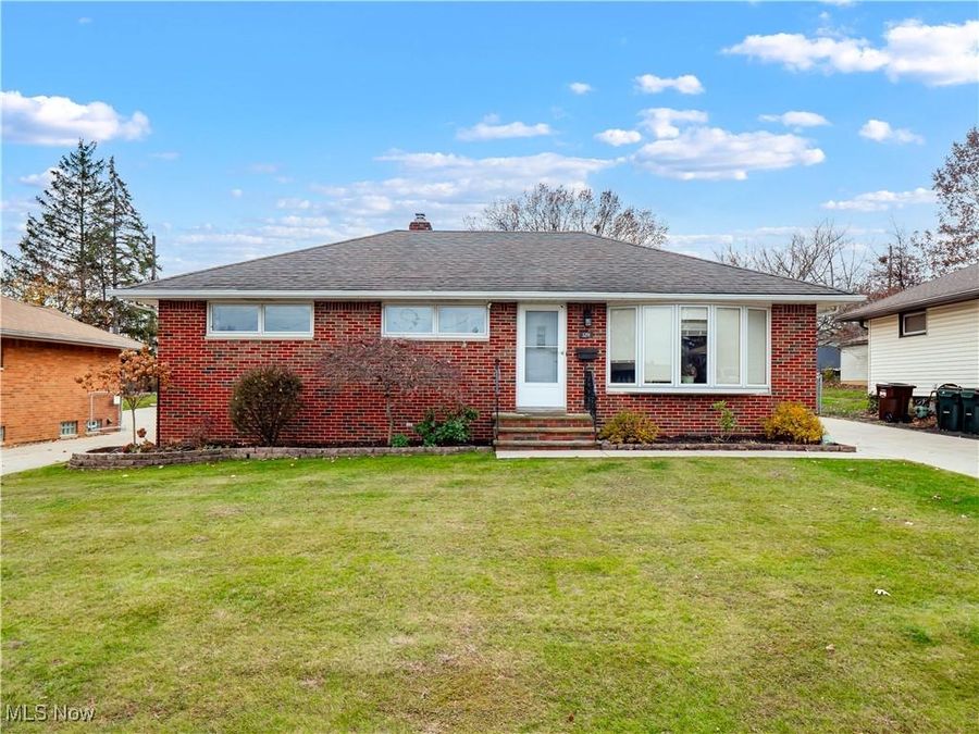 3291 Jeanne Drive, Parma, OH 44134 Photo 1