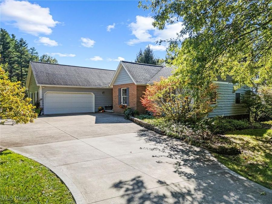 892 N Orchard Road NE, Bolivar, OH 44612 Photo 1