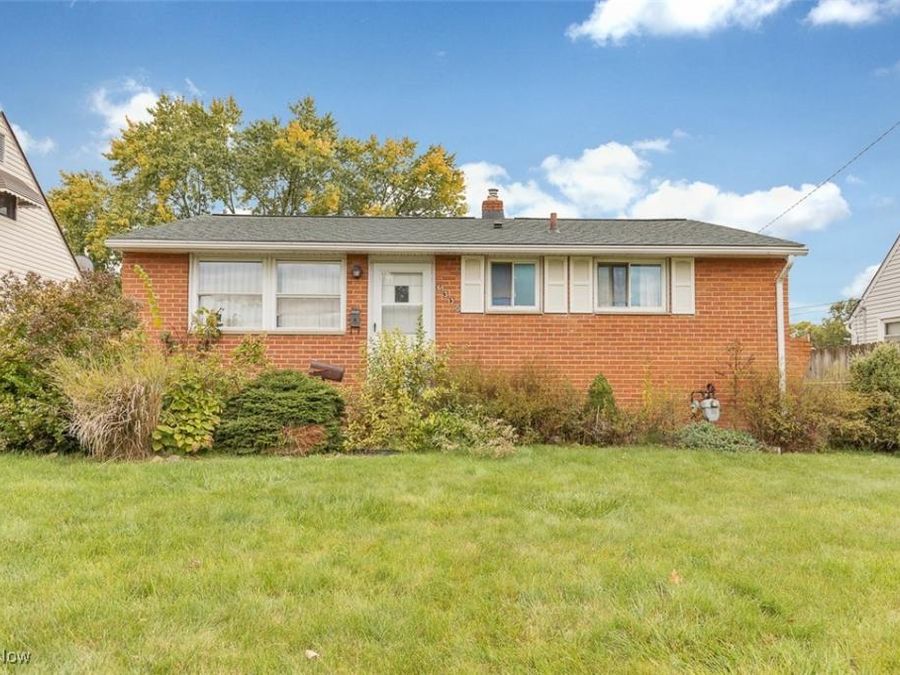 6330 Sandfield Drive, Brook Park, OH 44142 Photo 1