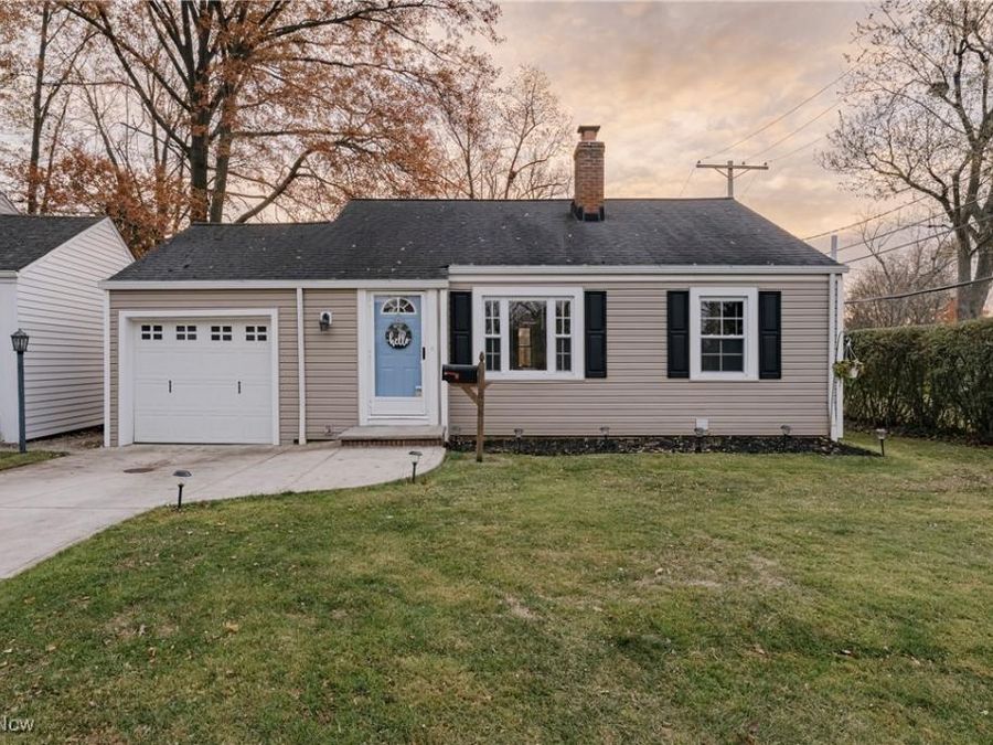 1608 Curry Drive, Lyndhurst, OH 44124 Photo 1