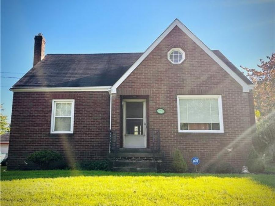 939 E Florida Avenue, Youngstown, OH 44502 Photo 1