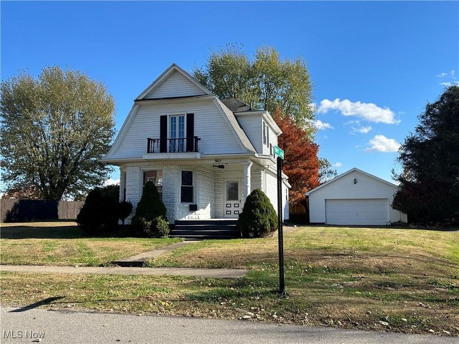 905 W 4th Street, Williamstown, WV 26187 Photo 1