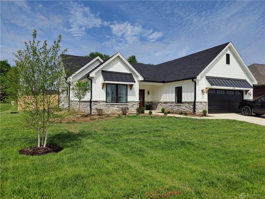 10306 Amherst Drive, Waynesville, OH 45068 Photo 1