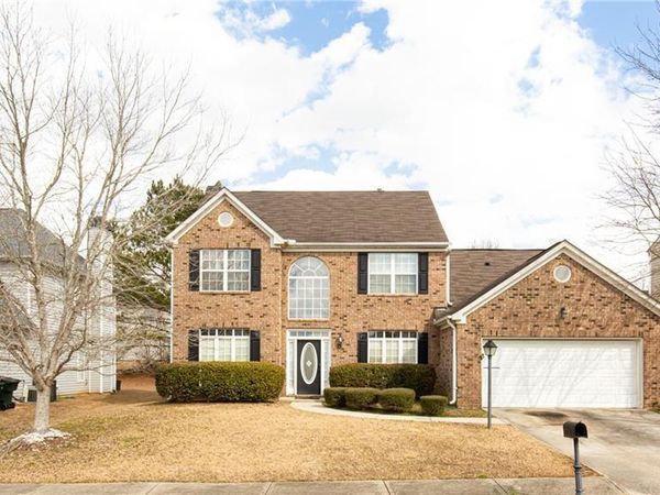 3912 MAPLE TREE Court, Loganville, GA 30052