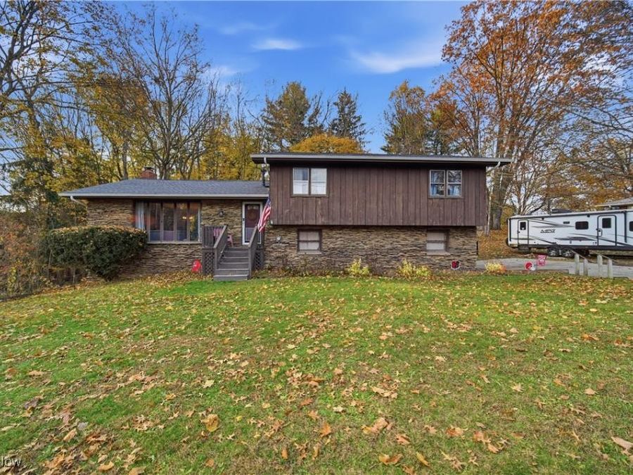 12515 Amber Circle NW, Uniontown, OH 44685 Photo 1