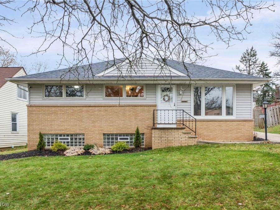 8351 Band Drive, Garfield Heights, OH 44125 Photo 1