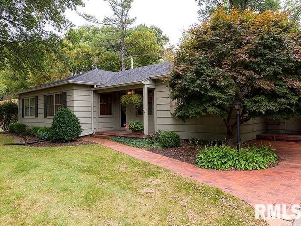 2234 FAIRHAVEN Road, Davenport, IA 52803