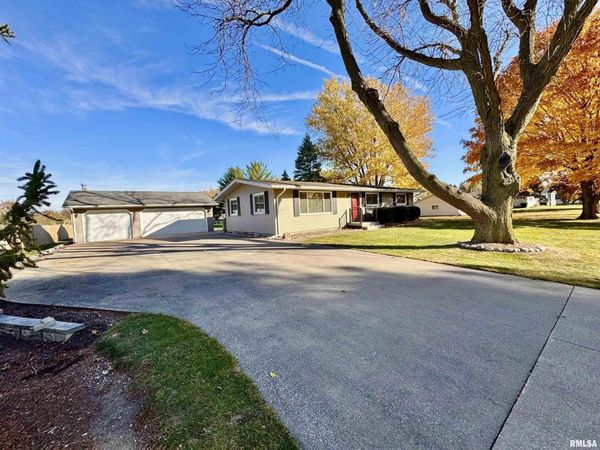 3015 118TH Avenue W, Milan, IL 61264