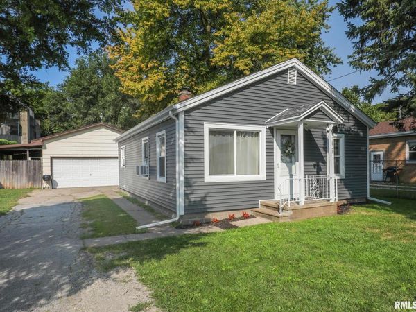 3829 13TH Street, Moline, IL 61265