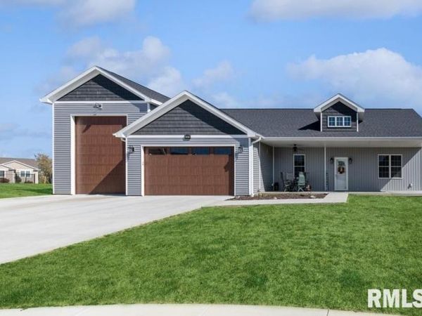 622 35TH Avenue North Court, Clinton, IA 52732