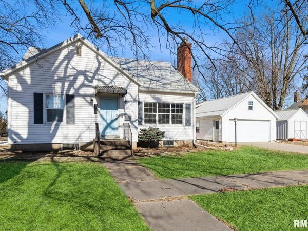 209 SW 4TH Street, Aledo, IL 61231
