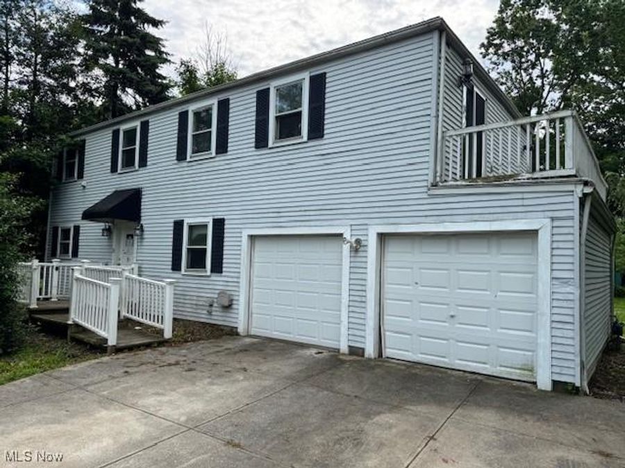 4 Owaissa Drive, Timberlake, OH 44095 Photo 1