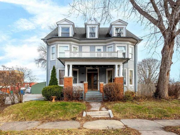 531 19TH Street, Rock Island, IL 61201