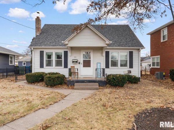 421 W 30TH Street, Davenport, IA 00000