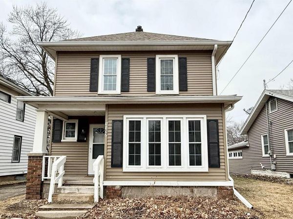 1157 23RD Street, Moline, IL 61265
