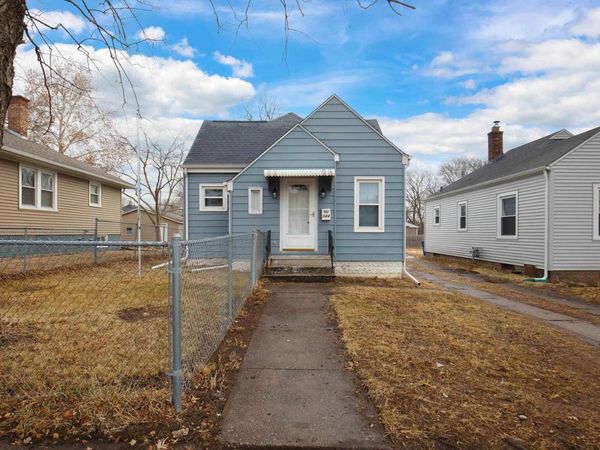 344 22ND Street, East Moline, IL 61244