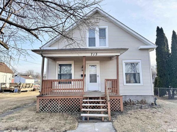 713 4TH Avenue S, Clinton, IA 52732