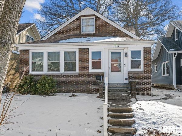 2516 22 1/2 Avenue, Rock Island, IL 61201