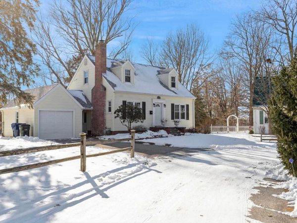 705 SPRUCE Court, Davenport, IA 52803