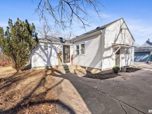 1806 32ND Street, Moline, IL 61265