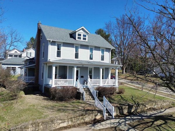 717 11TH Avenue, Fulton, IL 61252