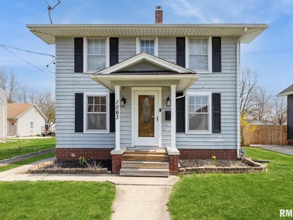 1063 JEFFERSON Street, Galesburg, IL 61401