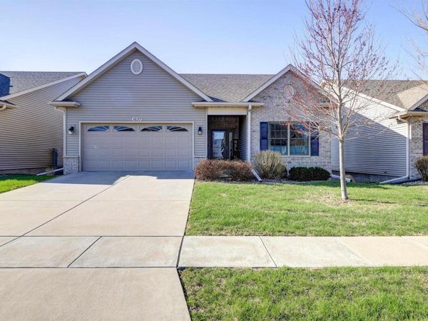 1637 GARRETT Avenue, Clinton, IA 52732