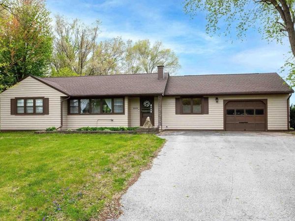 2828 56TH Avenue W, Milan, IL 61264