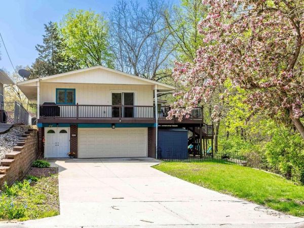 802 8TH Avenue, Silvis, IL 61282