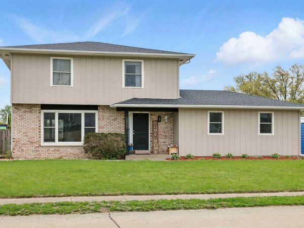5805 APPOMATTOX Road, Davenport, IA 52806
