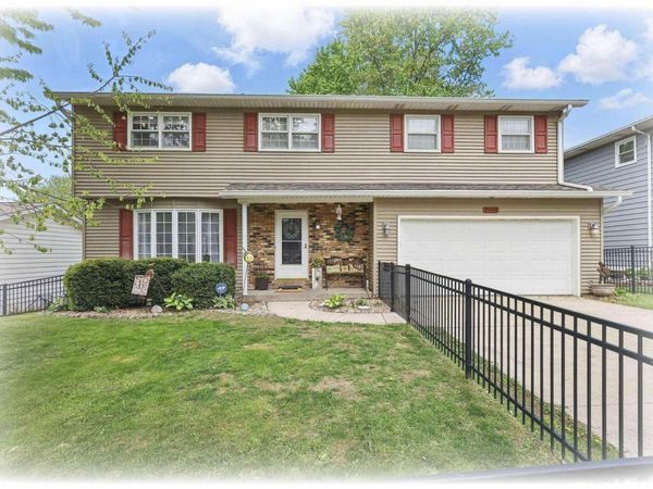 2412 BELLE Avenue, Davenport, IA 52803