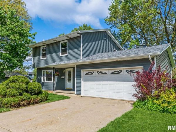 1960 TAM-O-SHANTER Drive, Bettendorf, IA 52722