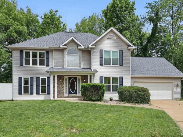 1003 E 3RD Street Court, Coal Valley, IL 61240
