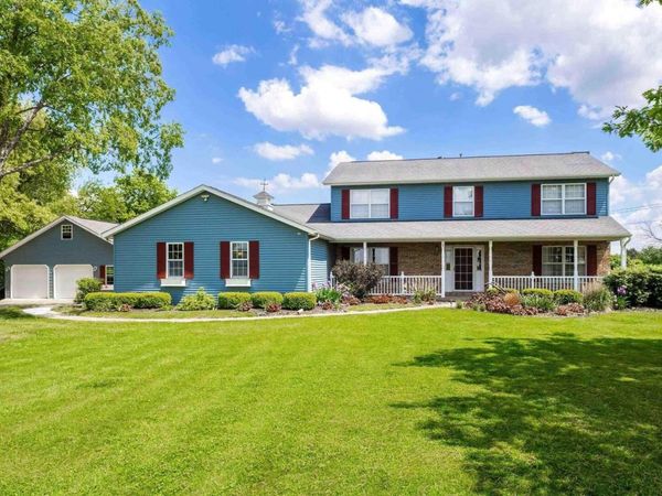 12435 70TH Avenue, Blue Grass, IA 52726