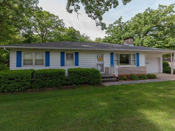 12312 NIABI ZOO Road, Coal Valley, IL 61240