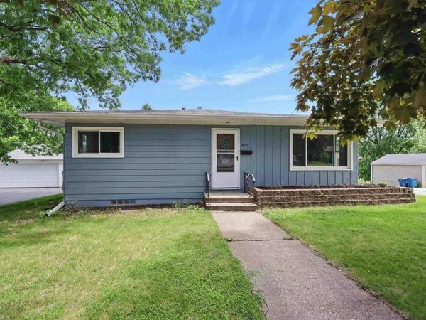 427 16TH Street, Silvis, IL 61282