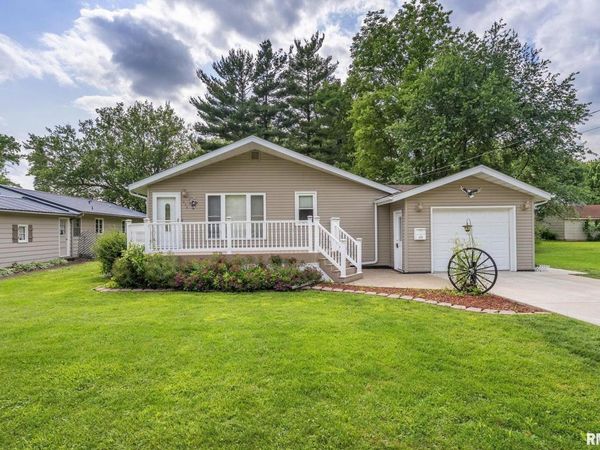 605 SW 5TH Avenue, Aledo, IL 61231