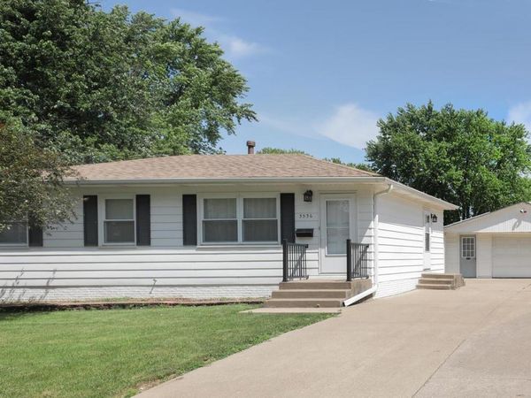 3536 W HAYES Street, Davenport, IA 52804