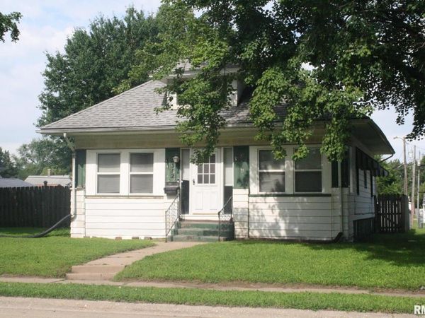 2312 9TH Street, Rock Island, IL 61201