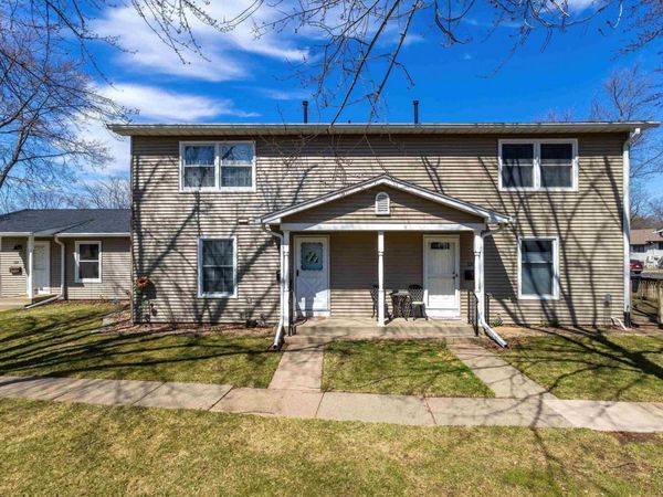 4033 LILLIE Avenue, Unit 13B, Davenport, IA 52806