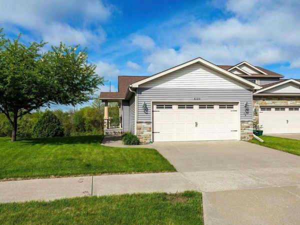 6120 Deere Creek Lane, Unit A, Davenport, IA 52807