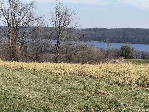 #3 277TH Avenue, Le Claire, IA 52753