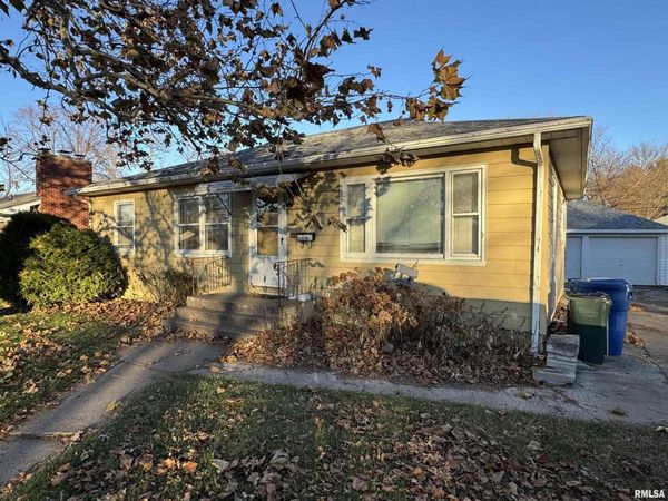 1925 N MICHIGAN Avenue, Davenport, IA 52804
