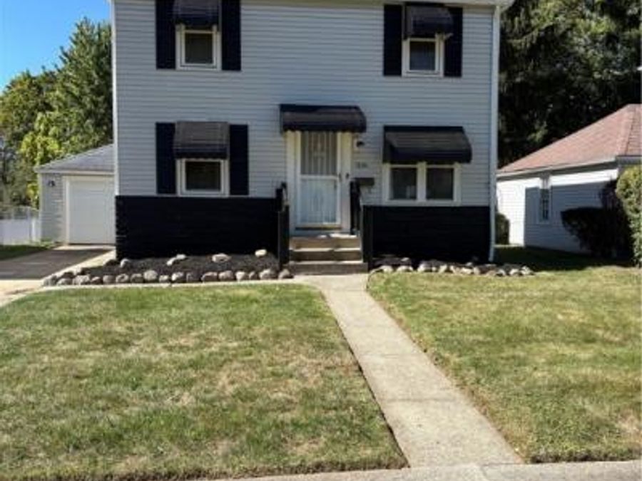 1024 Roslyn Avenue, Akron, OH 44320 Photo 1