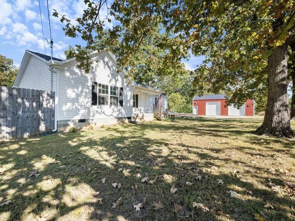 1318 Yellow Creek Rd, Dickson, TN 37055