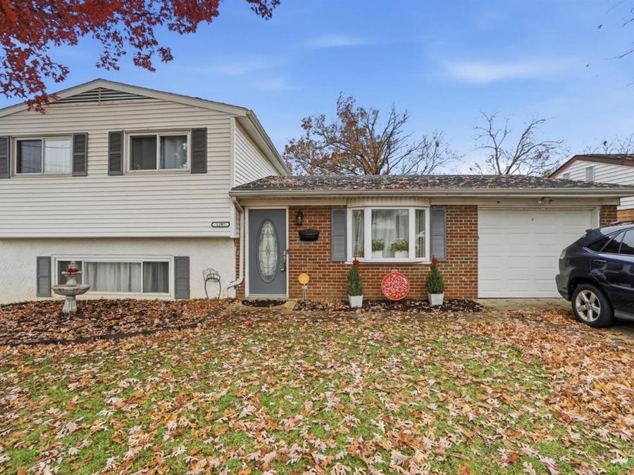 1297 Wainwright Drive, Springdale, OH 45246 Photo 1