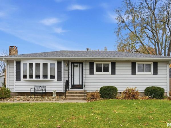 2159 W 35TH Street, Davenport, IA 52806